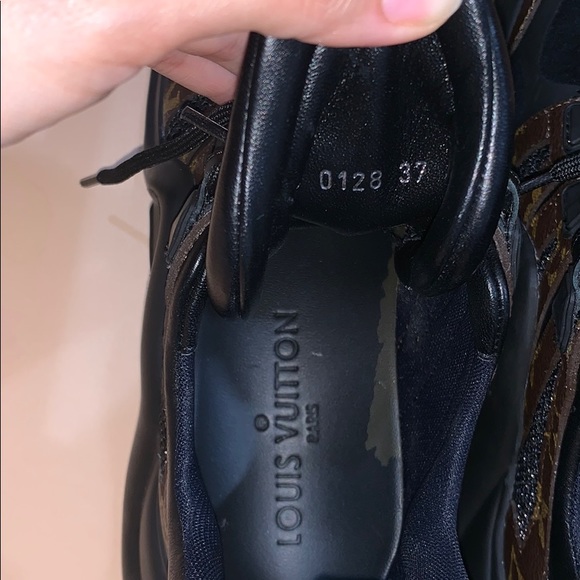 Brand new Louis Vuitton  archlight sneakers  sz 37 - Picture 5 of 8
